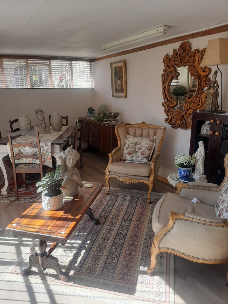 2 Bedroom Property for Sale in Morewag Free State